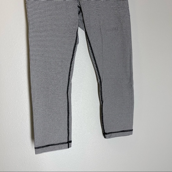 Lululemon Wunder Under Crop Leggings Roll Down Gingham Black White Size 4 Women - Picture 3 of 10